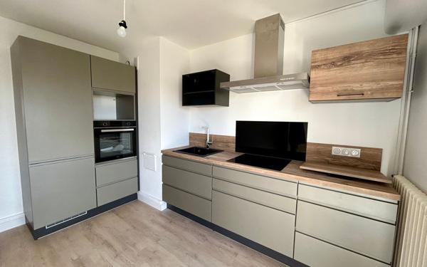 Appartement à louer    4 pièces • 90,90 m2 Châtellerault