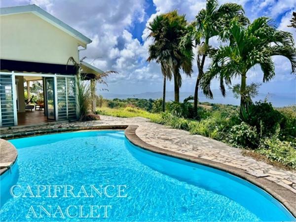 ❤️ Coup de cœur ❤️ À vendre à CASE PILOTE somptueuse Villa P5 de 231.36 m² sur 3812 m² de terrain