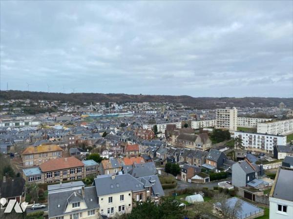 Appartement de Type 3 au dernier étage avec ascenseur