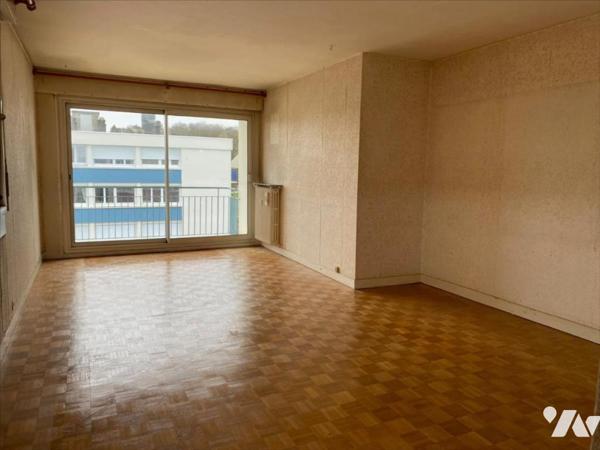 Appartement de Type 3 au dernier étage avec ascenseur