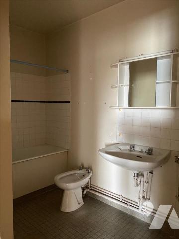 Appartement de Type 3 au dernier étage avec ascenseur