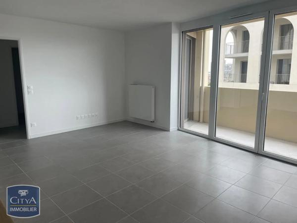Appartement à louer 3 pièces 66.98m² Bordeaux (33800)