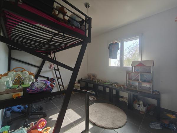 Saint-Pargoire (34230) Villa T4 mitoyenne en R+1 de 103m2 avec exterieurs