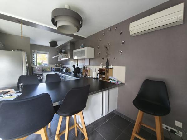 Saint-Pargoire (34230) Villa T4 mitoyenne en R+1 de 103m2 avec exterieurs