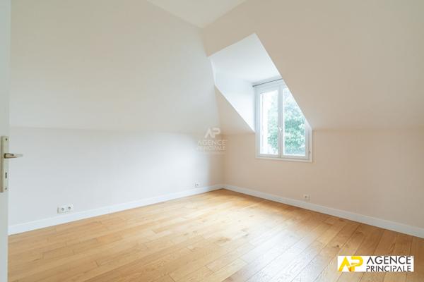 Maison à Maisons-Laffitte 1 220 000 € **  - Référence  13686