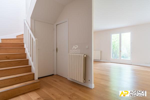 Maison à Maisons-Laffitte 1 220 000 € **  - Référence  13686