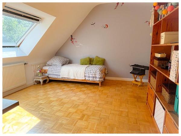 Maison d’architecte avec vue imprenable sur le golf – Calme, volumes et élégance