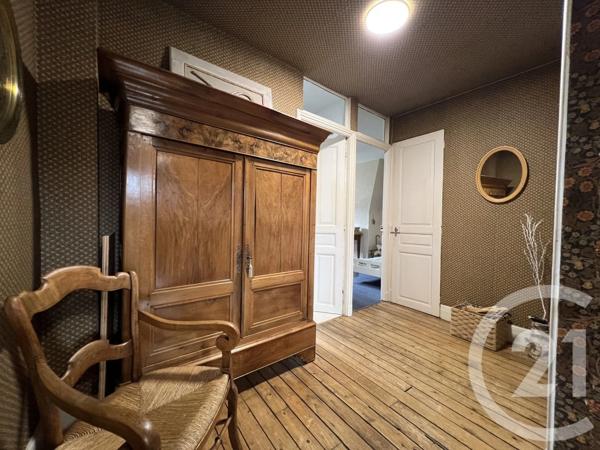 Maison à vendre  8 pièces - 170 m 2   ST QUENTIN  - 02