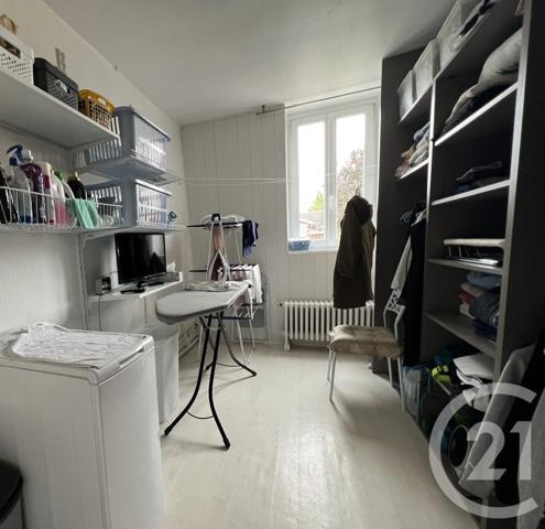 Maison à vendre  8 pièces - 170 m 2   ST QUENTIN  - 02