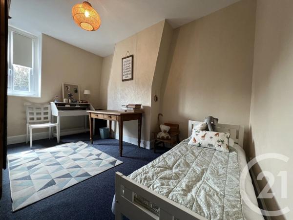Maison à vendre  8 pièces - 170 m 2   ST QUENTIN  - 02