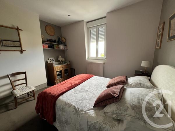 Maison à vendre  8 pièces - 170 m 2   ST QUENTIN  - 02