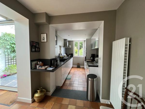 Maison à vendre  8 pièces - 170 m 2   ST QUENTIN  - 02