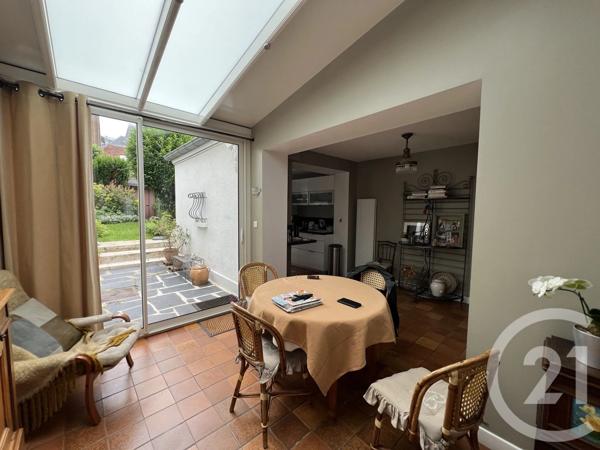 Maison à vendre  8 pièces - 170 m 2   ST QUENTIN  - 02