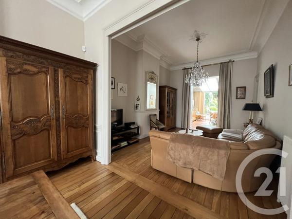 Maison à vendre  8 pièces - 170 m 2   ST QUENTIN  - 02