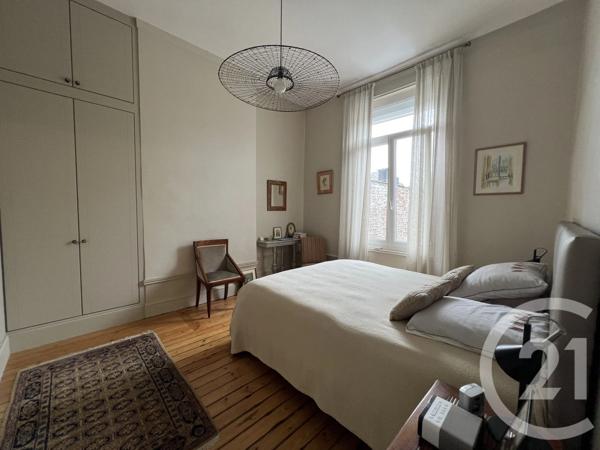 Maison à vendre  8 pièces - 170 m 2   ST QUENTIN  - 02