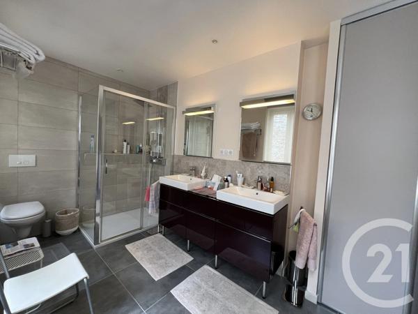 Maison à vendre  8 pièces - 170 m 2   ST QUENTIN  - 02