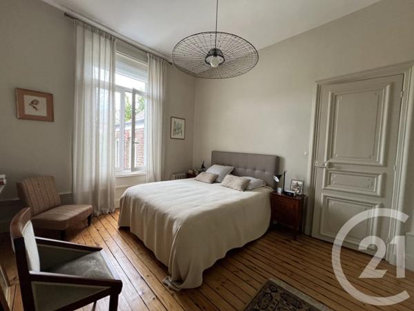 Maison à vendre  8 pièces - 170 m 2   ST QUENTIN  - 02