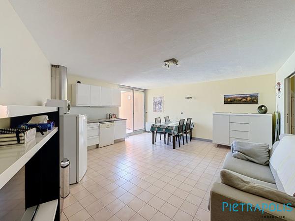 EXCLUSIVITÉ - SÈTE - LA CORNICHE : Appartement T2 46,16m² loi carrez, terrasse, place de parking