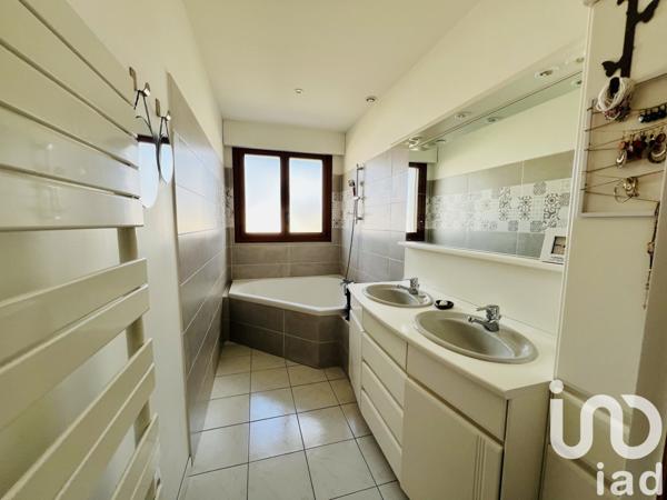 Maison à vendre 4 pièces 109 m² Nieul-sur-Mer