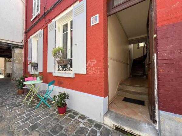 Appartement Nanterre 2 pièce(s) 32 m2 €230 000 ** - Référence 14993