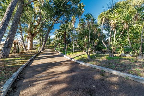 Vente Maison de maître Nice 23 Pièces 860 m²