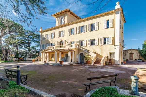 Vente Maison de maître Nice 23 Pièces 860 m²