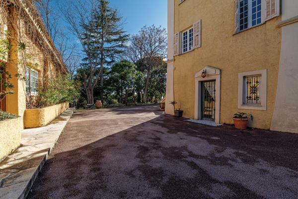 Vente Maison de maître Nice 23 Pièces 860 m²