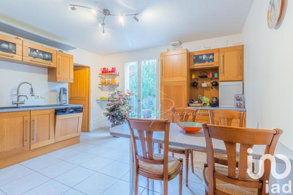 Maison à vendre 10 pièces 185 m² Montlignon