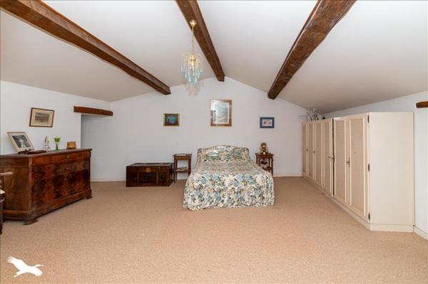 Maison à vendre |  Lesparre-Médoc |  6 pièces | 204 m²