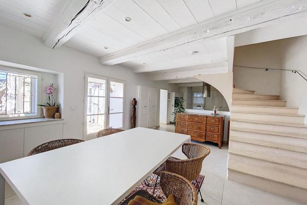 Vente Maison de luxe Uzès 7 Pièces 180 m²