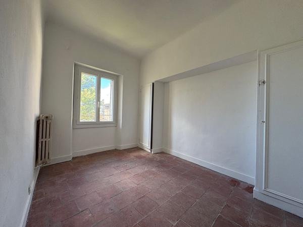 Saint Barnabé 13012 Bastide fin XVIIIème avec jardin et garage.