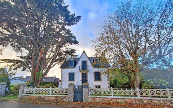 Maison à vendre    7 pièces •  Plougasnou