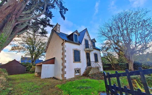 Maison à vendre    7 pièces •  Plougasnou
