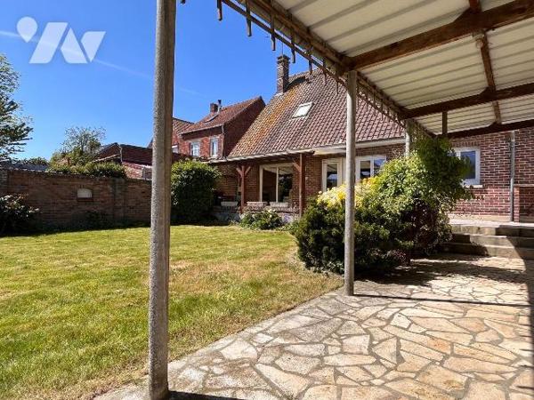 HAZEBROUCK - Secteur rue de Merville | Maison familiale en semi plain-pied, 4 chambres, avec do...