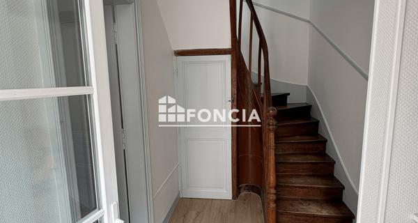 Location Appartement 4 pièces 73.89 m² - Rochefort 17300