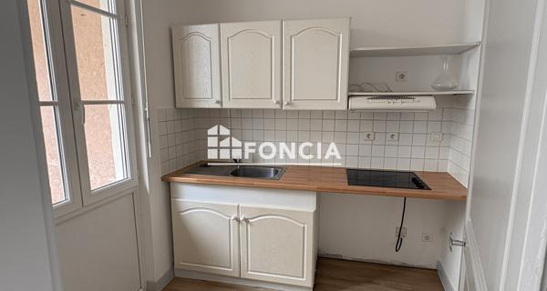 Location Appartement 4 pièces 73.89 m² - Rochefort 17300