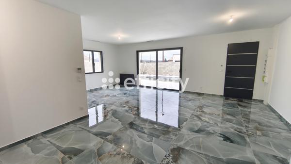Maison
         4 pièces
        - 95 m²