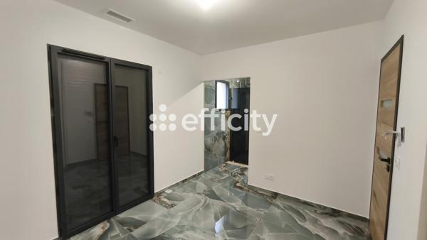 Maison
         4 pièces
        - 95 m²
