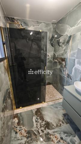 Maison
         4 pièces
        - 95 m²