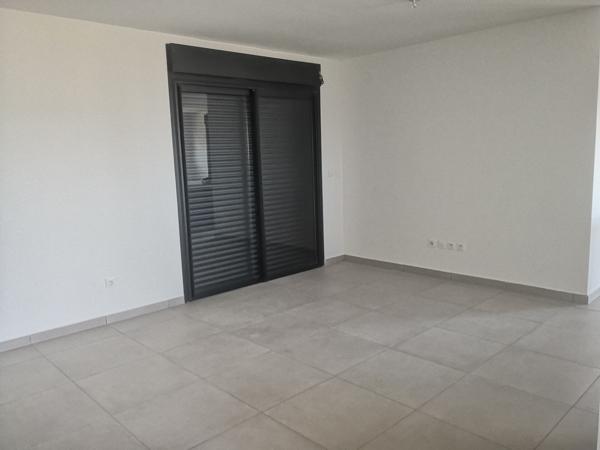 Maison recente de 2022 dans un cadre verdoyant