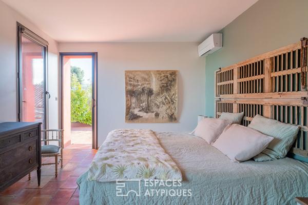 Maison d’architecte rénovée avec échappée mer