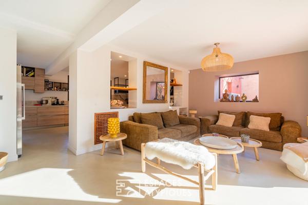 Maison d’architecte rénovée avec échappée mer