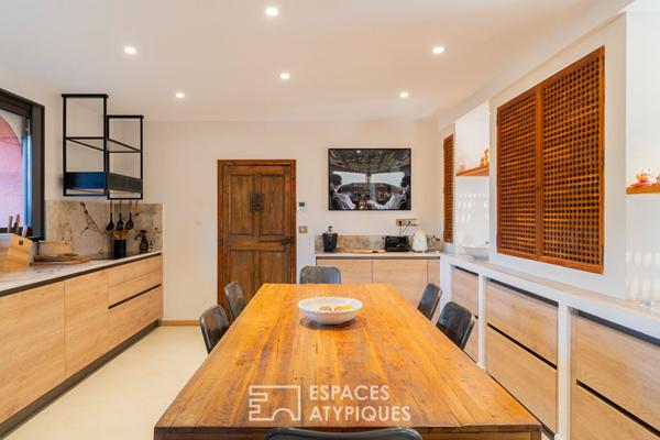 Maison d’architecte rénovée avec échappée mer