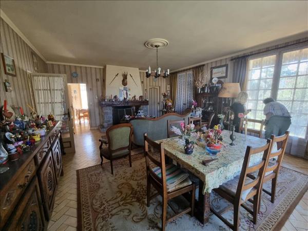 Maison à vendre 181 000 € Bazas 8 p 215 m² DPE E