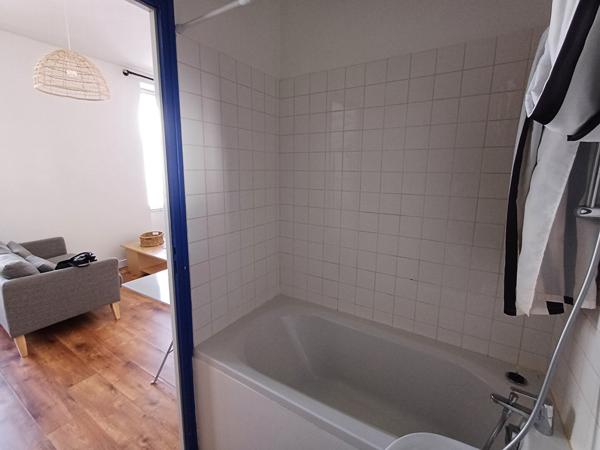 Location appartement La Roche Sur Yon : 455 € - AJP Immobilier La Roche-sur-Yon