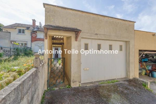 Le Cateau 59360 - Maison à rafraichir avec garage & jardin clos