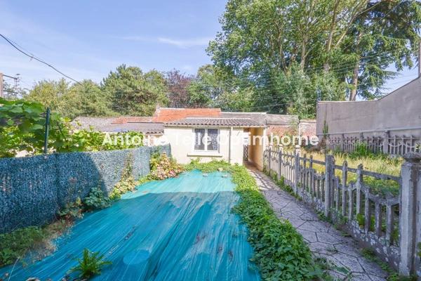 Le Cateau 59360 - Maison à rafraichir avec garage & jardin clos