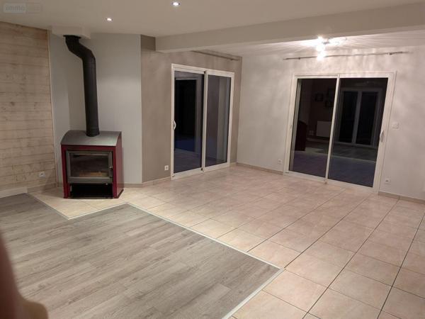 Maison à louer à Saint-Malo-de-Phily en Ille-et-Vilaine (35480), ref : 35129-6640