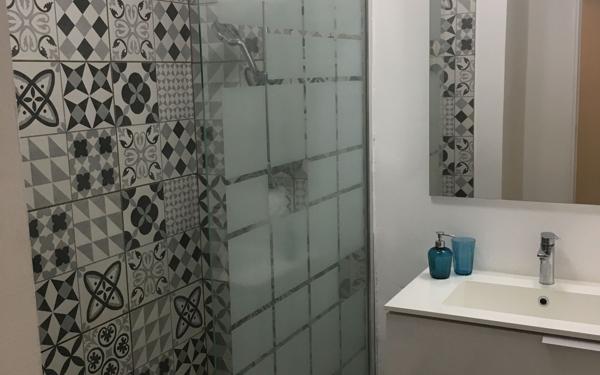 Appartement à vendre    2 pièces • 39,91 m2 Marseille 10