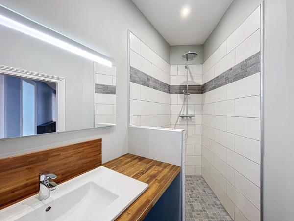 Charmant T4 rénové à Metz – À 600 m de la gare